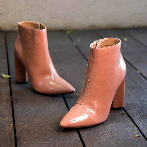 Blush Textured Pointy Toe Block Heel Ankle Boot - Picture 2 of 8